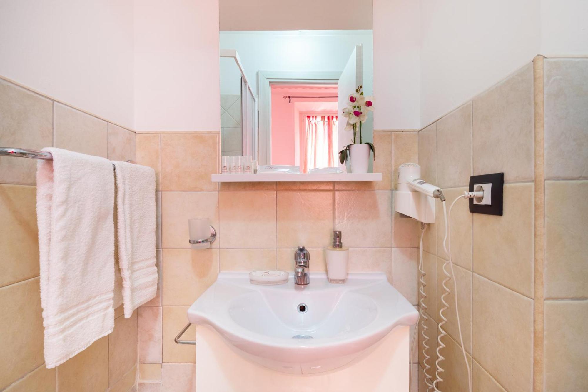 Rome's Angel Bed & Breakfast Roma